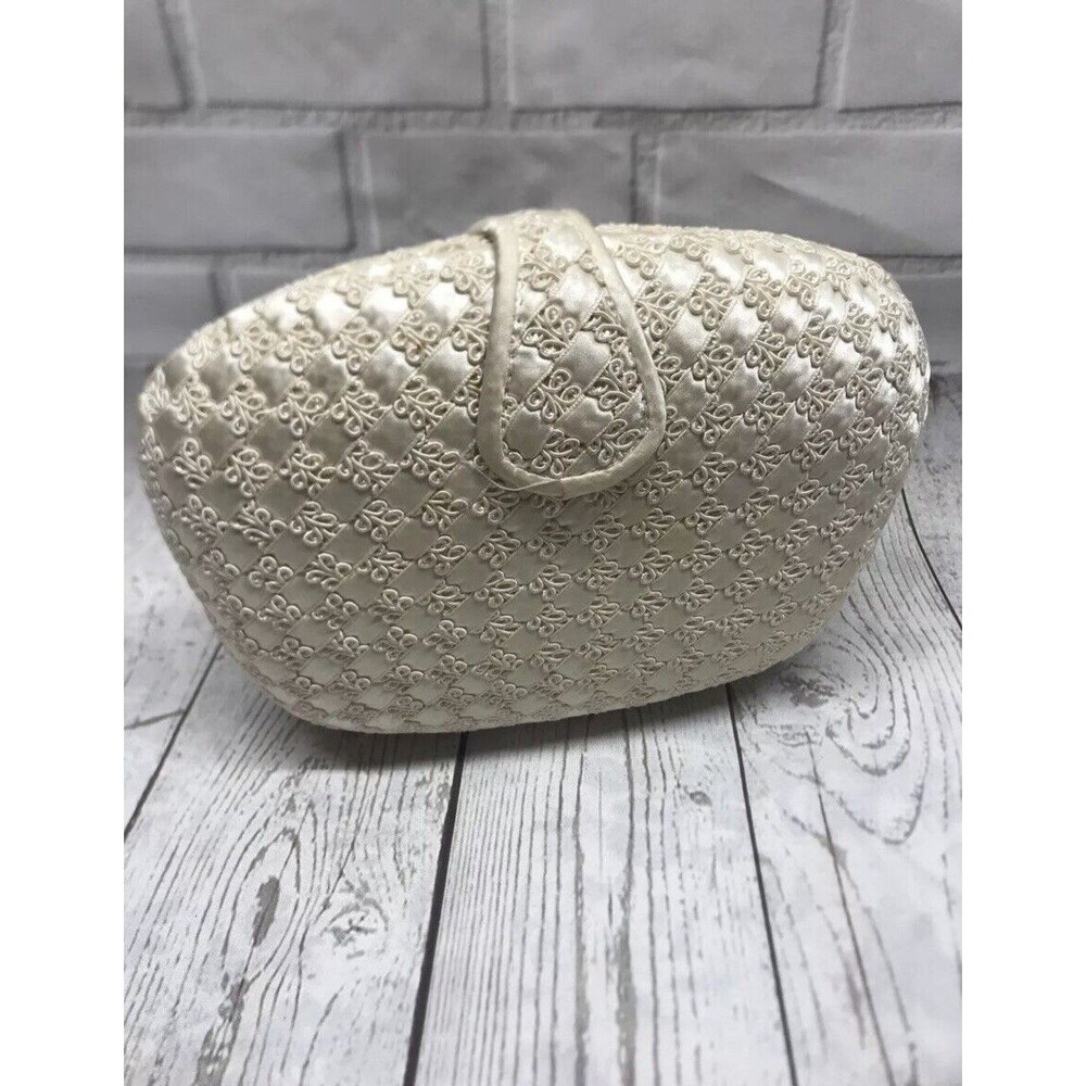 VTG Lord & Taylor Small Clutch Crochet Crossbody Handle Prom Season Cream Purse